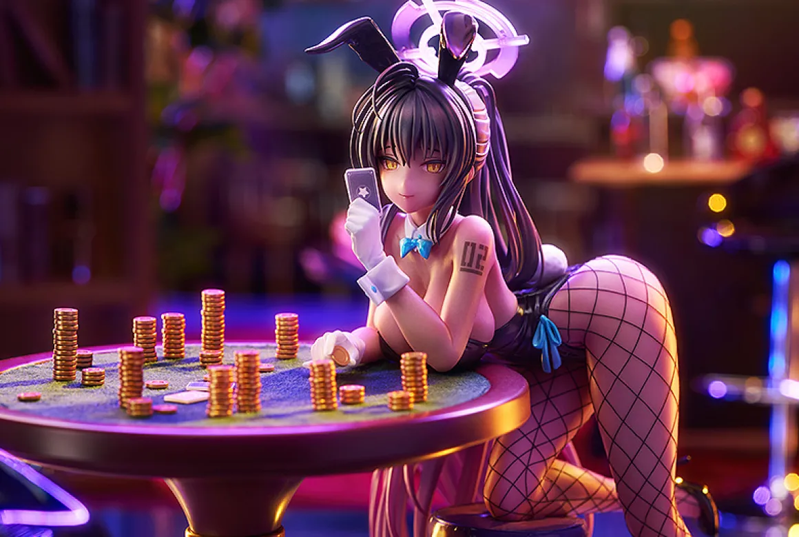 Blue Archive - Karin Kakudate 1/7 Scale Figure (Game Playing Bunny Girl Ver.)