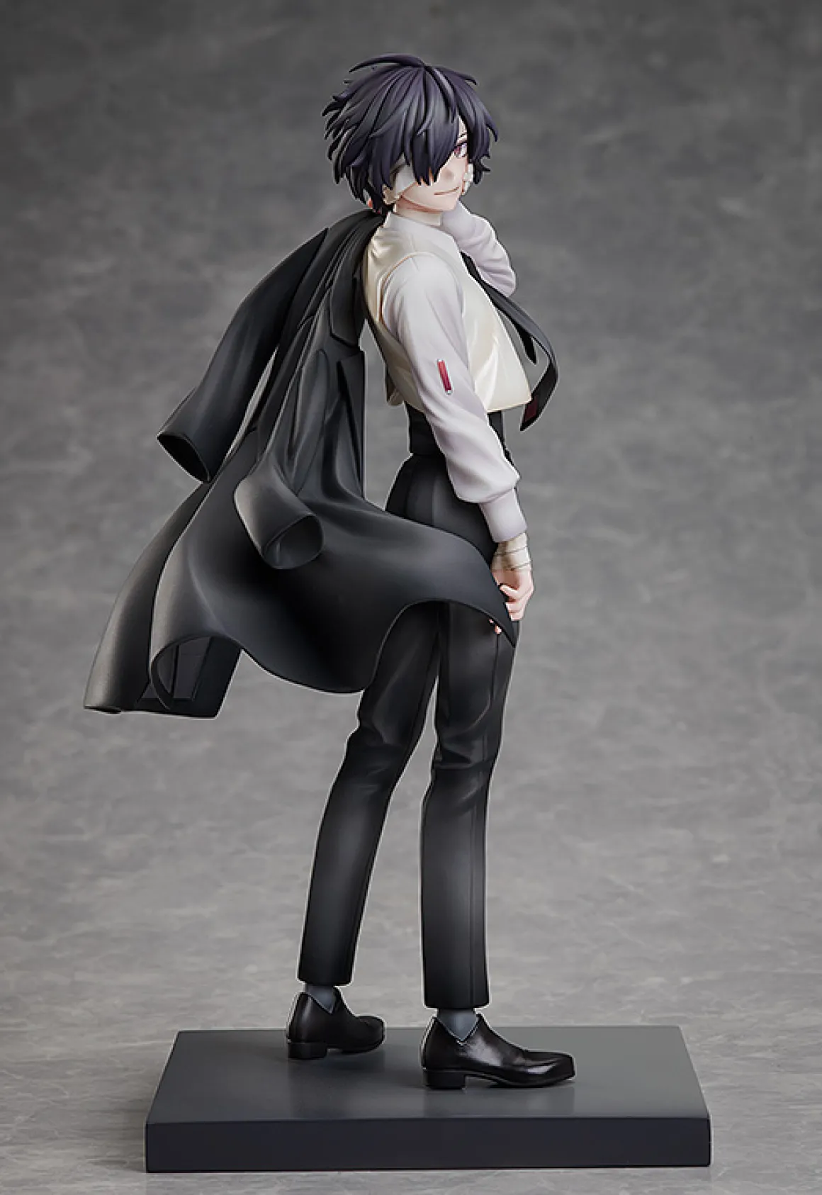 Bungo Stray Dogs - Osamu Dazai 1/7 Scale Figure (Original Series Age Fifteen Ver.)