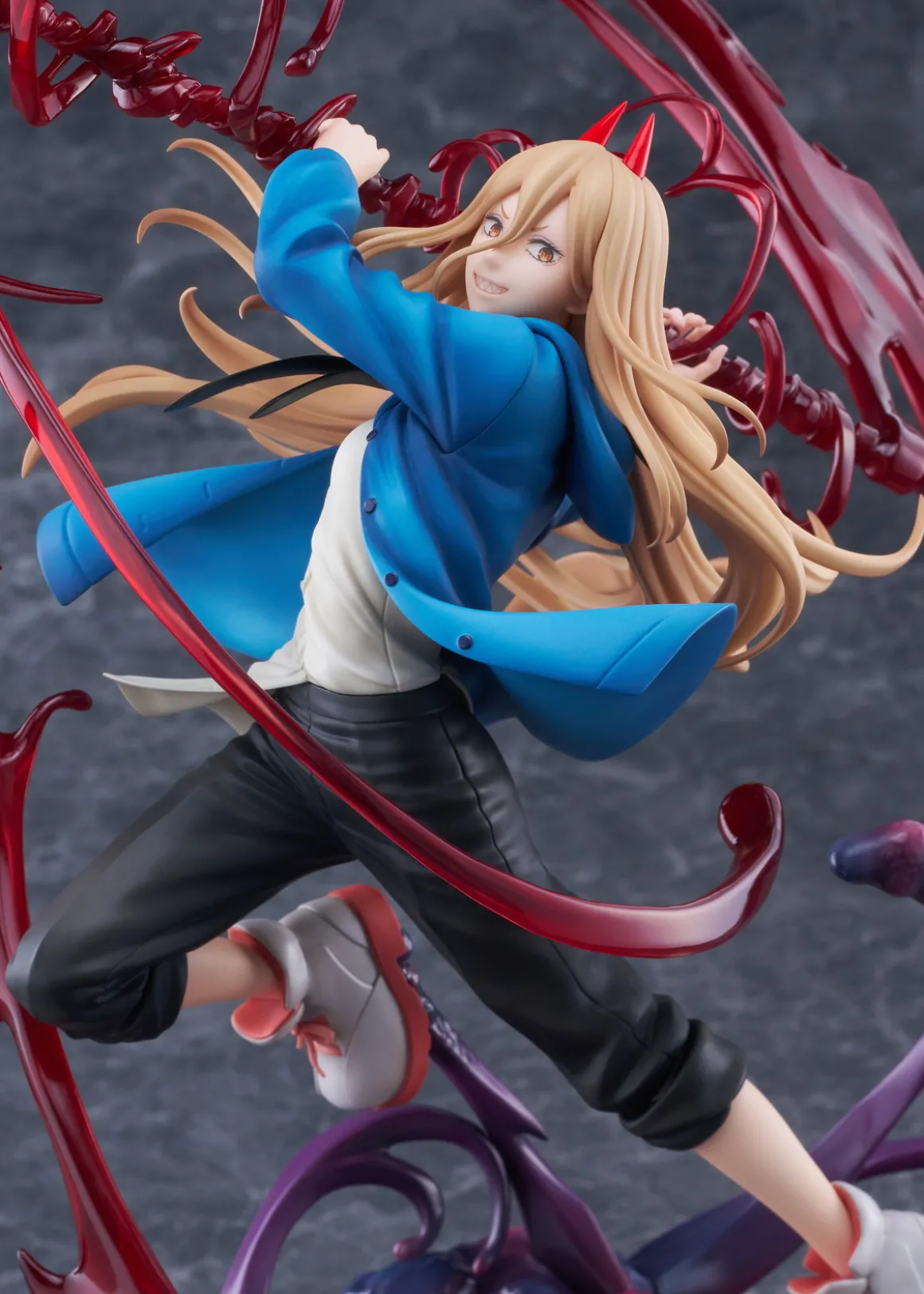 Chainsaw Man - Power 1/7 Scale Figure