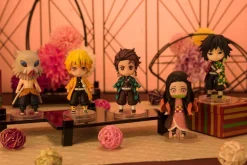 Demon Slayer: Kimetsu no Yaiba - Giyu Tomioka Figuarts Mini Figure