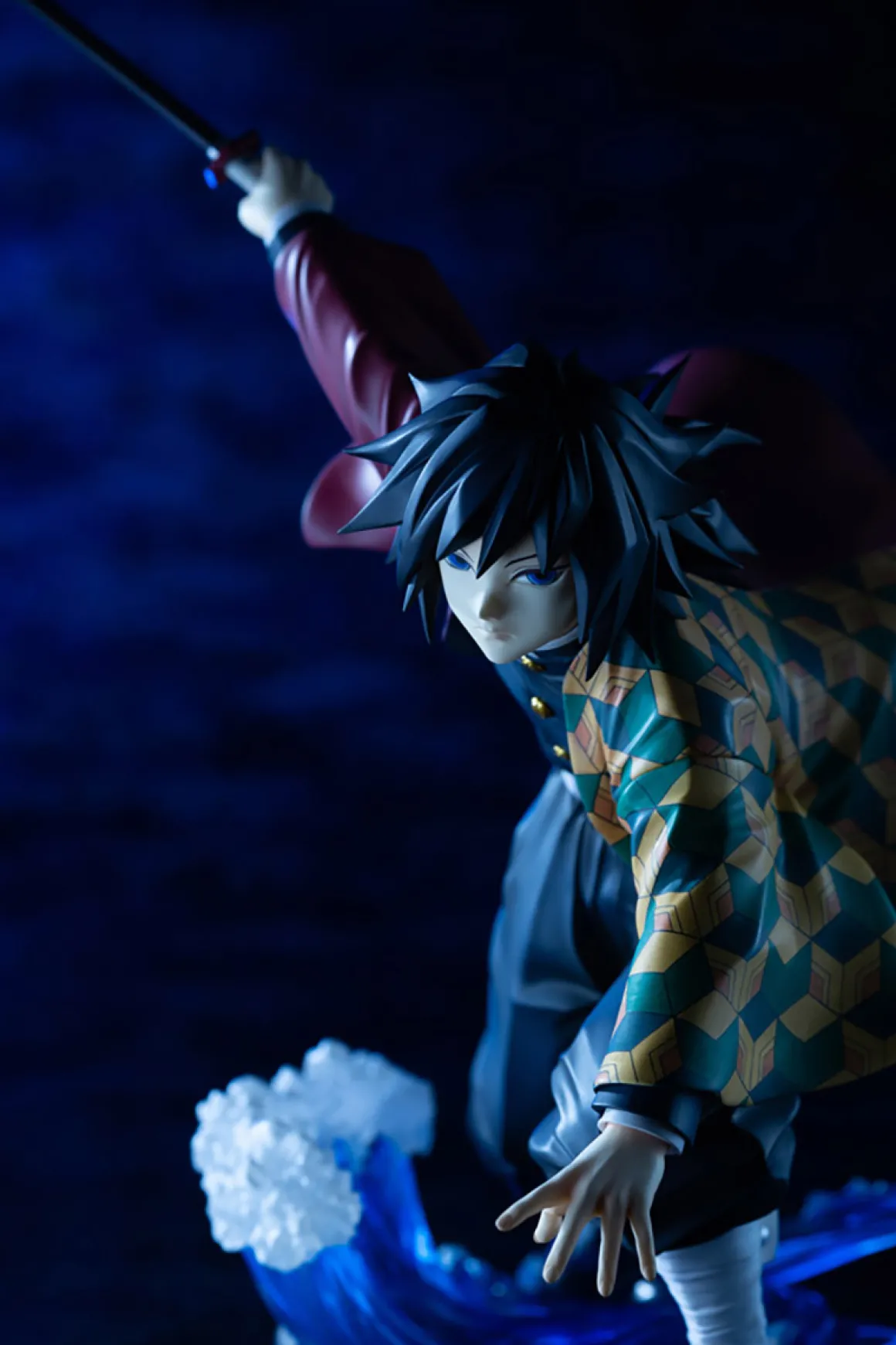 Demon Slayer: Kimetsu no Yaiba - Giyu Tomioka 1/8 Scale ARTFX J Figure