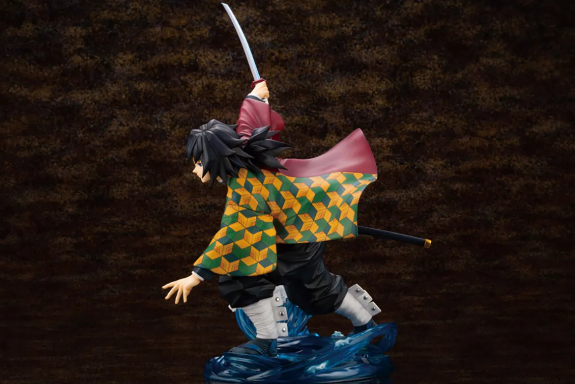 Demon Slayer: Kimetsu no Yaiba - Giyu Tomioka 1/8 Scale ARTFX J Figure
