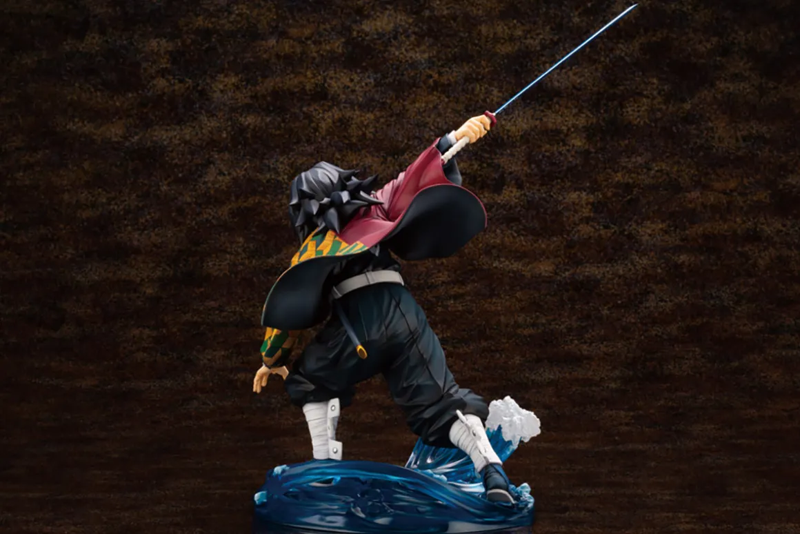 Demon Slayer: Kimetsu no Yaiba - Giyu Tomioka 1/8 Scale ARTFX J Figure