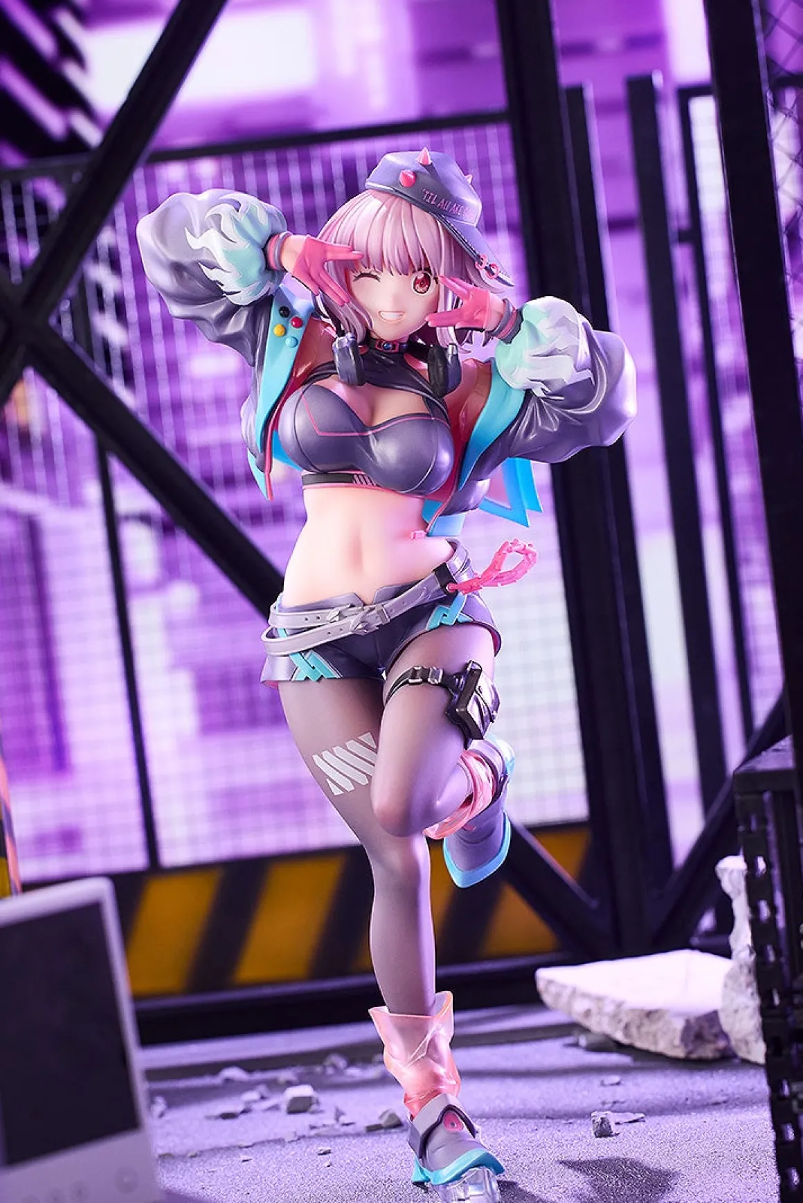 Gridman Universe - Akane Shinjo 1/7 Scale Figure (Dreamy Divas Ver.)