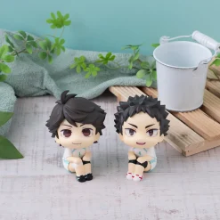 Haikyu!! - Toru Oikawa & Hajime Iwaizumi Look Up Figure Set (Uniform Ver.) (With Gift)