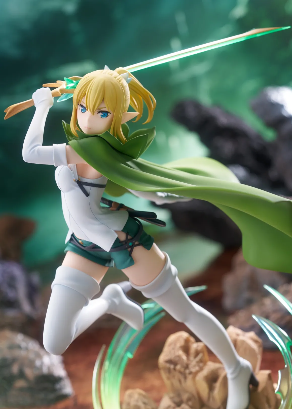 Is It Wrong to Try to Pick Up Girls in a Dungeon? V - Ryuu Lion 1/7 Scale Figure (Level 6 Ver.) (AmiAmi Limited Edition)