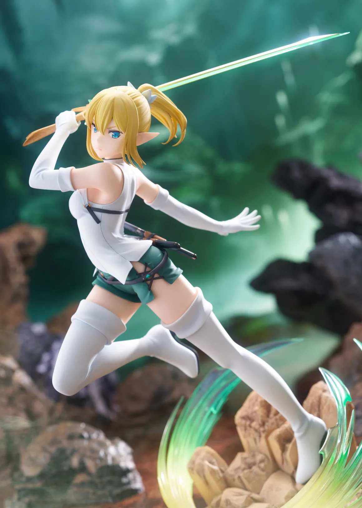 Is It Wrong to Try to Pick Up Girls in a Dungeon? V - Ryuu Lion 1/7 Scale Figure (Level 6 Ver.) (AmiAmi Limited Edition)