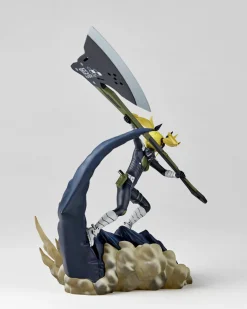 Kaiju No. 8 - Shinomiya Kikoru 1/18 Scale Figure