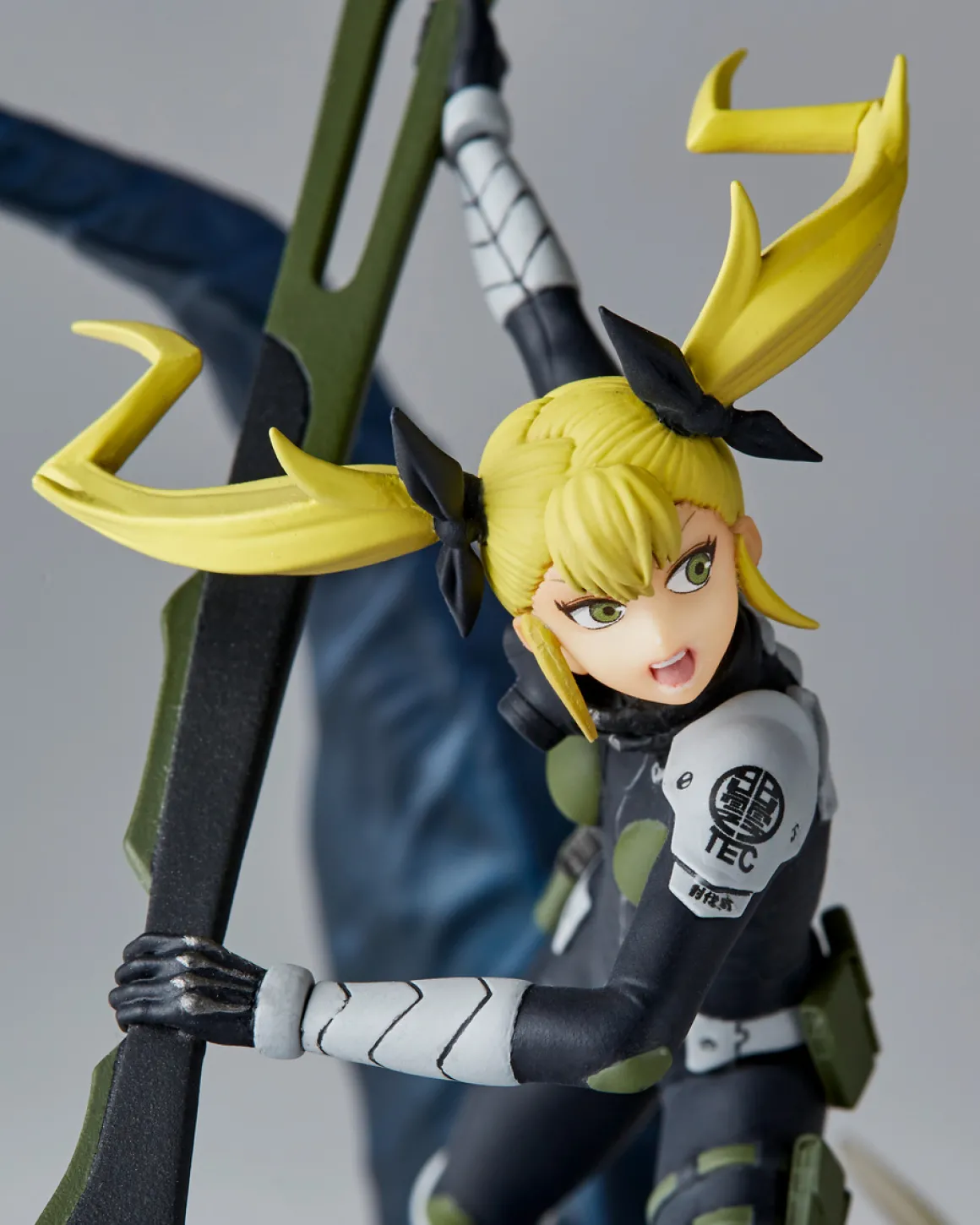 Kaiju No. 8 - Shinomiya Kikoru 1/18 Scale Figure