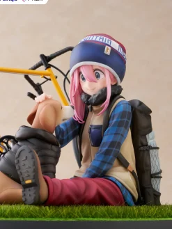 Laid-Back Camp - Nadeshiko Kagamihara 1/7 Scale Figure