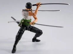 One Piece - Roronoa Zoro S.H.Figuarts Figure (Romance Dawn Ver.)