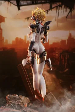 Persona 4 Arena Ultimax - Aigis 1/6 Scale Figure (Xtreme Orgia Mode)