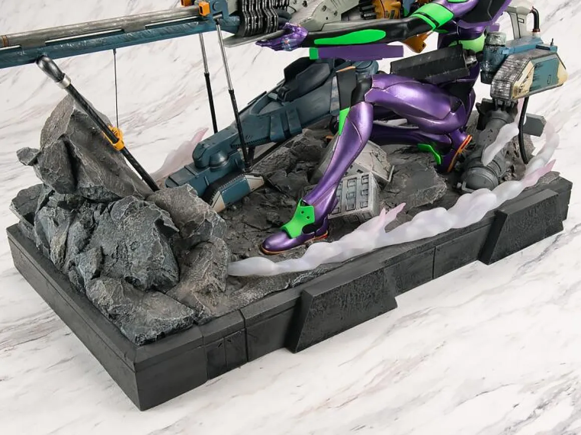 Rebuild of Evangelion - Evangelion Unit-01 Statue (Operation Yashima Premium Metallic Color Ver.) - Crunchyroll Exclusive