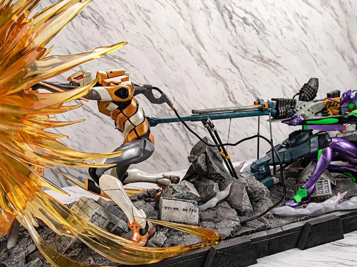 Rebuild of Evangelion - Evangelion Unit-01 Statue (Operation Yashima Premium Metallic Color Ver.) - Crunchyroll Exclusive