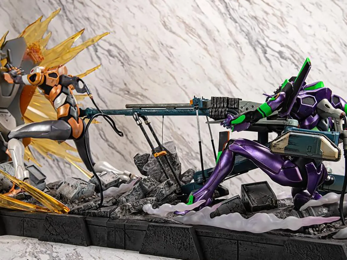 Rebuild of Evangelion - Evangelion Unit-01 Statue (Operation Yashima Premium Metallic Color Ver.) - Crunchyroll Exclusive