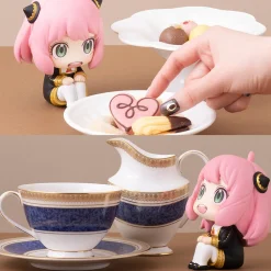 SPY x FAMILY - Anya Forger Lookup Figure [with gift]