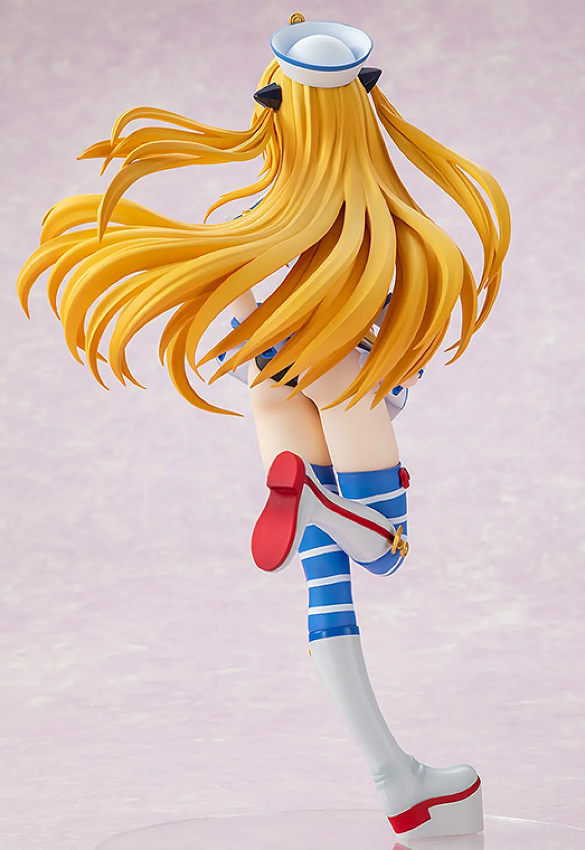 To Love Ru Darkness - Golden Darkness 1/7 Scale Figure (Breezy Seaside Ver.)