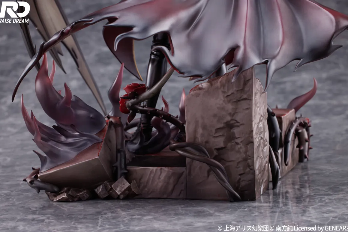 Touhou Project - Remilia Scarlet 1/6 Scale Figure (Military Style Ver.)